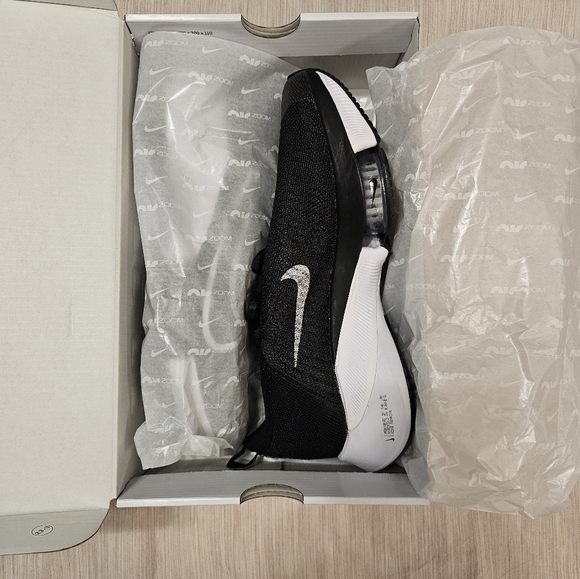 Nike Other - Nike Air Zoom Tempo Next%